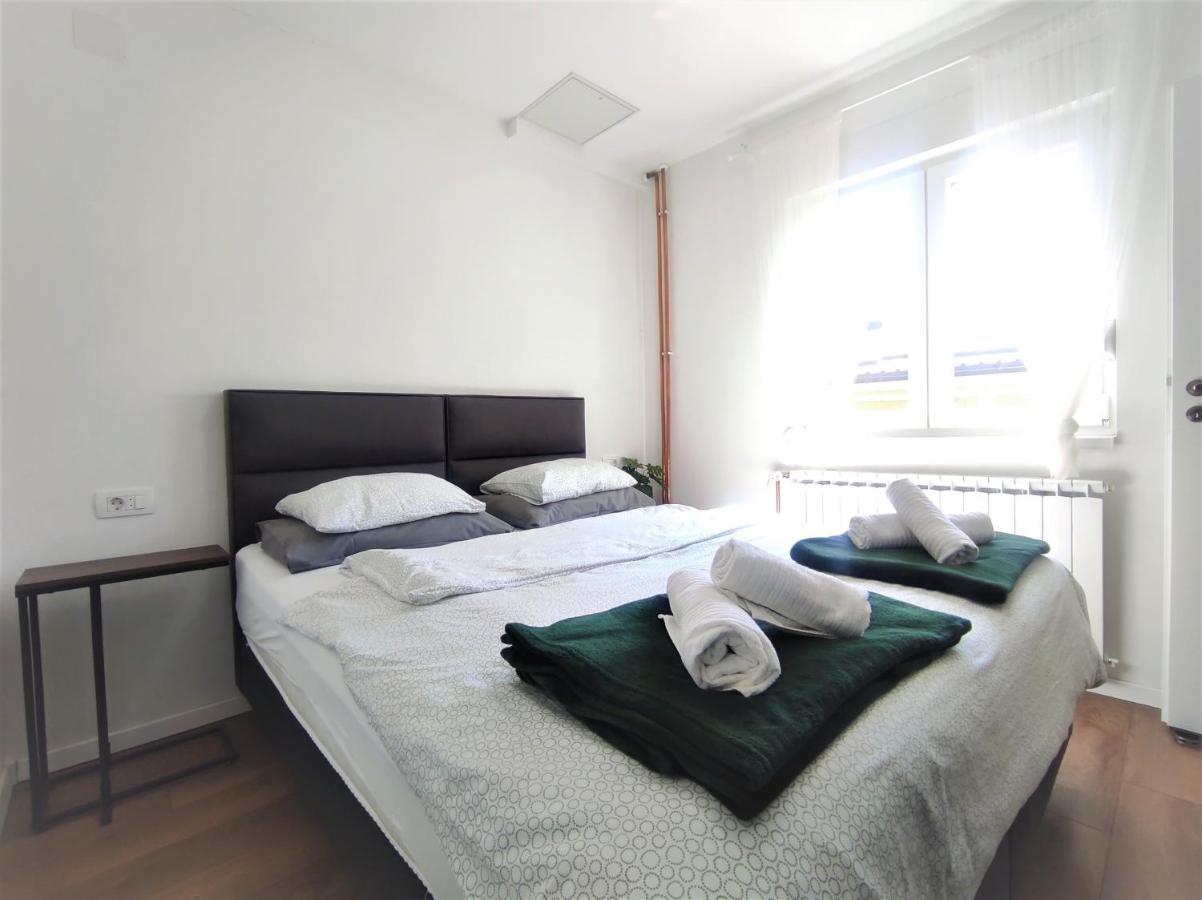 Вилла House In Center Of Gospic With Big Garden Экстерьер фото