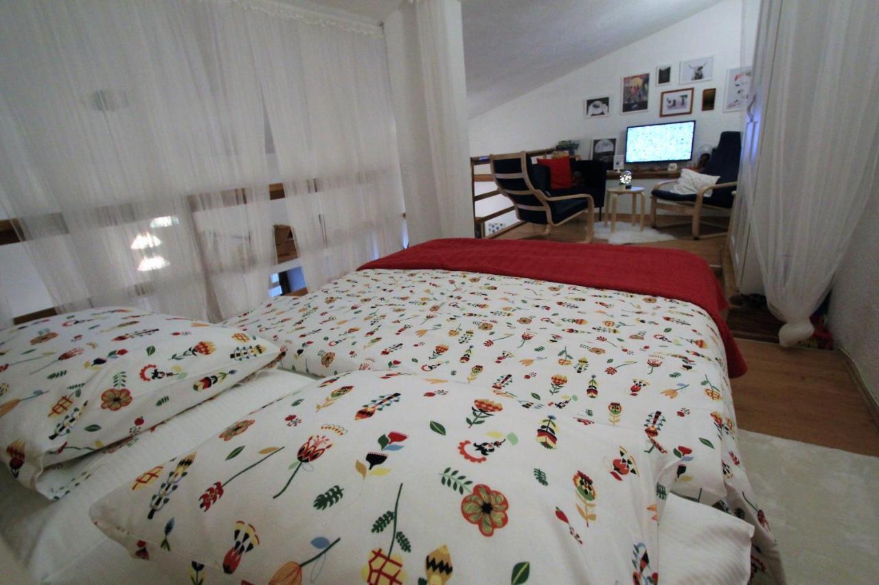 Вилла House In Center Of Gospic With Big Garden Экстерьер фото